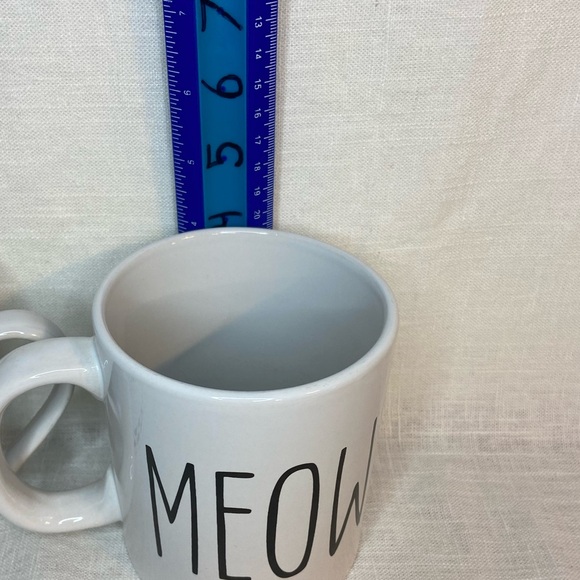 Cat Lovers Set of 2 Coffee/Tea Mugs MEOW & Cat Lying On Back 1 Ceramic 1 Metal - Picture 5 of 7